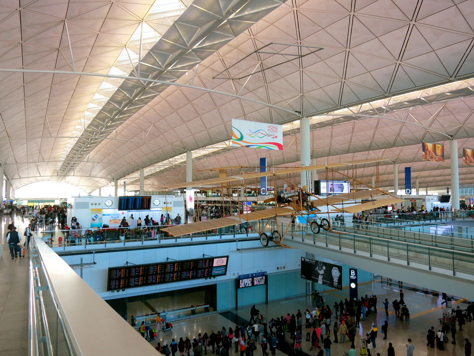 В аэропорту Гонконга введут плату для вылетающих пассажиров